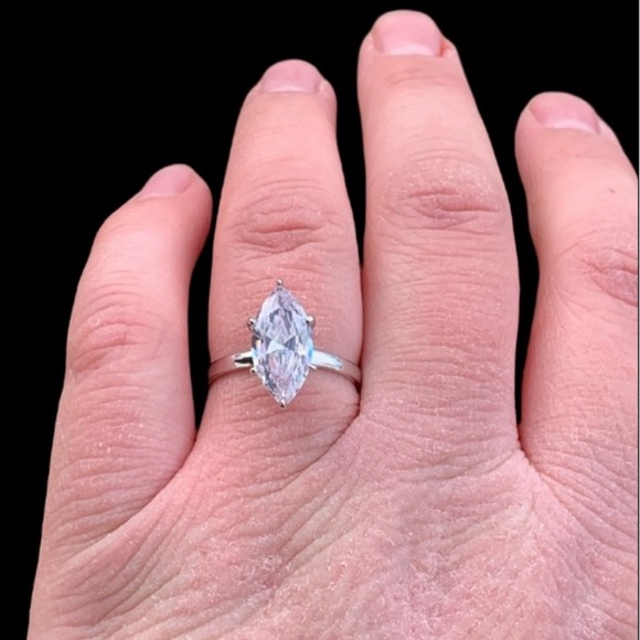 STERLING SILVER 3 CARAT MARQUIS RING - Picture 7 of 8